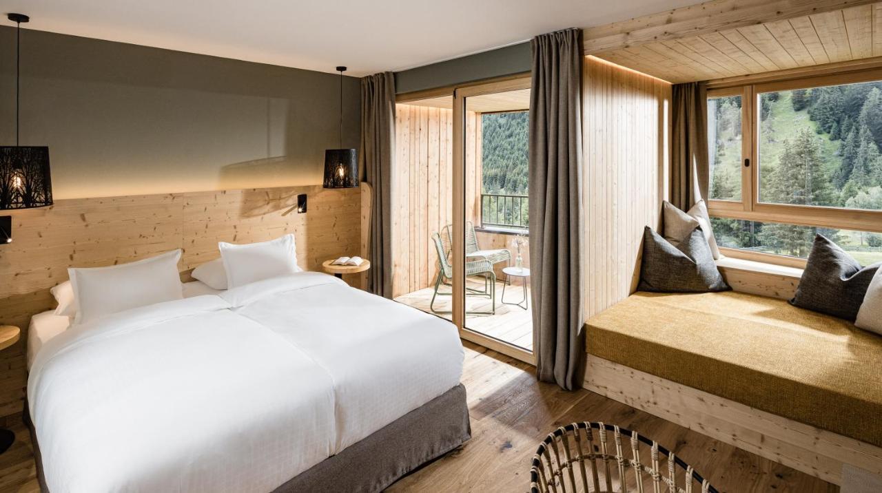 Falkensteiner Hotel Antholz - Adults Only エクステリア 写真