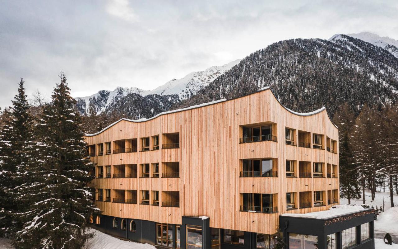 Falkensteiner Hotel Antholz - Adults Only エクステリア 写真