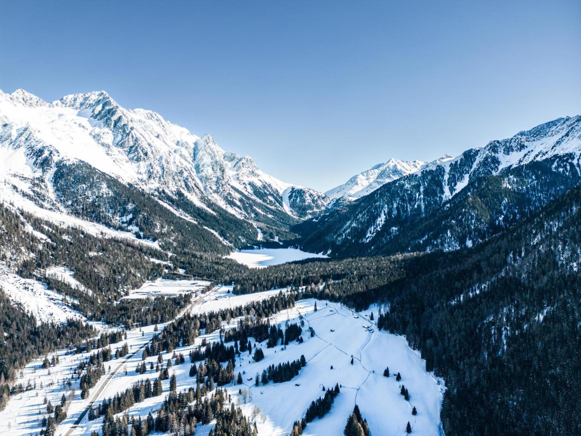 Falkensteiner Hotel Antholz - Adults Only エクステリア 写真